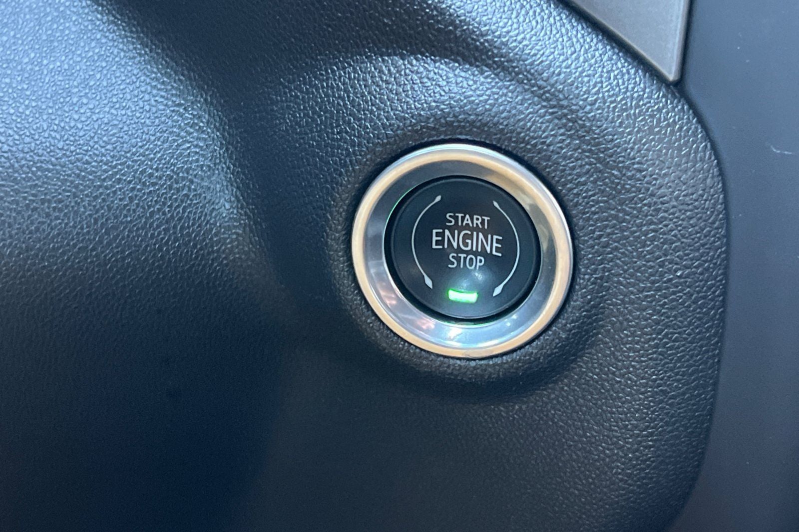 2023 Chevrolet Silverado 1500 4WD Crew Cab Short Bed Custom