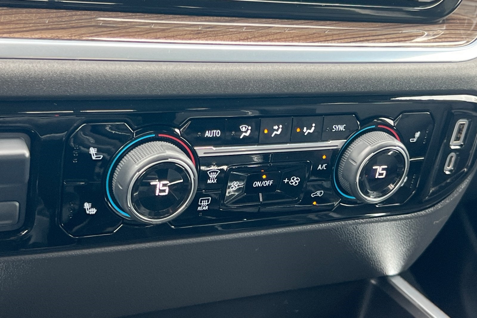 2022 Chevrolet Silverado 1500 4WD Crew Cab Short Bed LT Trail Boss