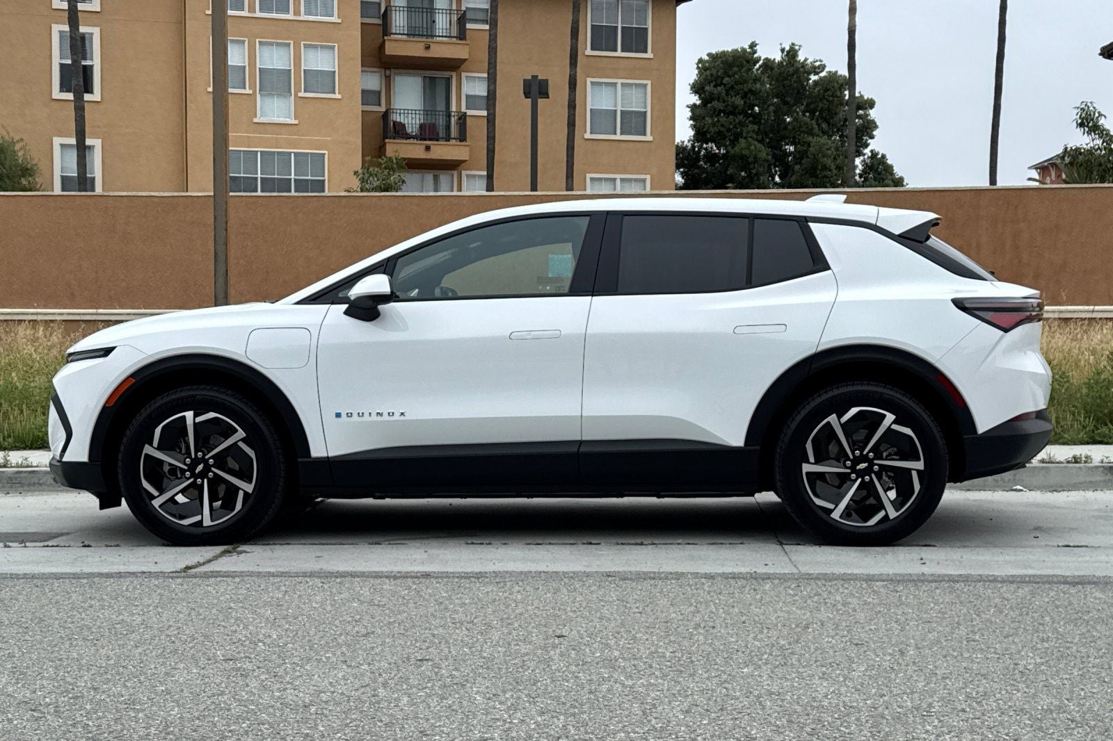 2025 Chevrolet Equinox EV LT