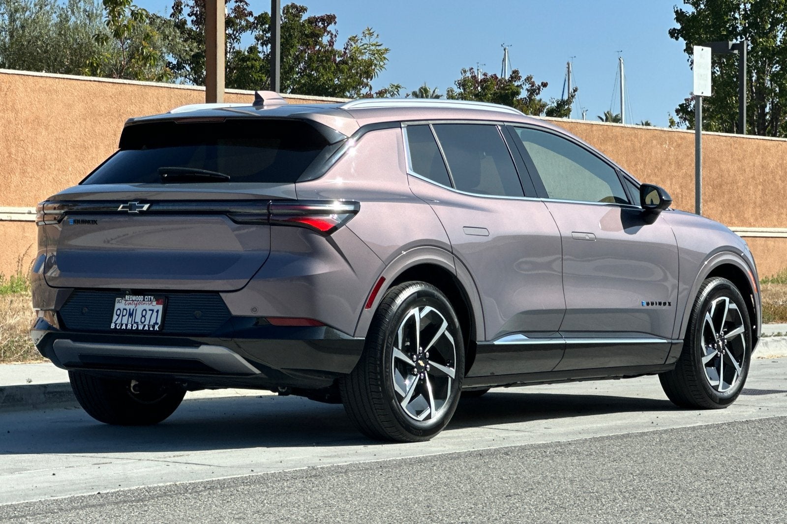 2024 Chevrolet Equinox EV LT