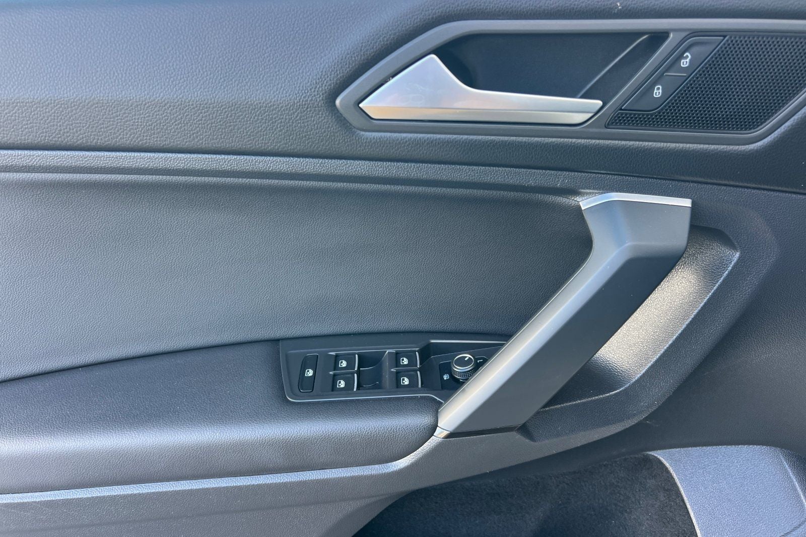 2019 Volkswagen Tiguan 2.0T SE