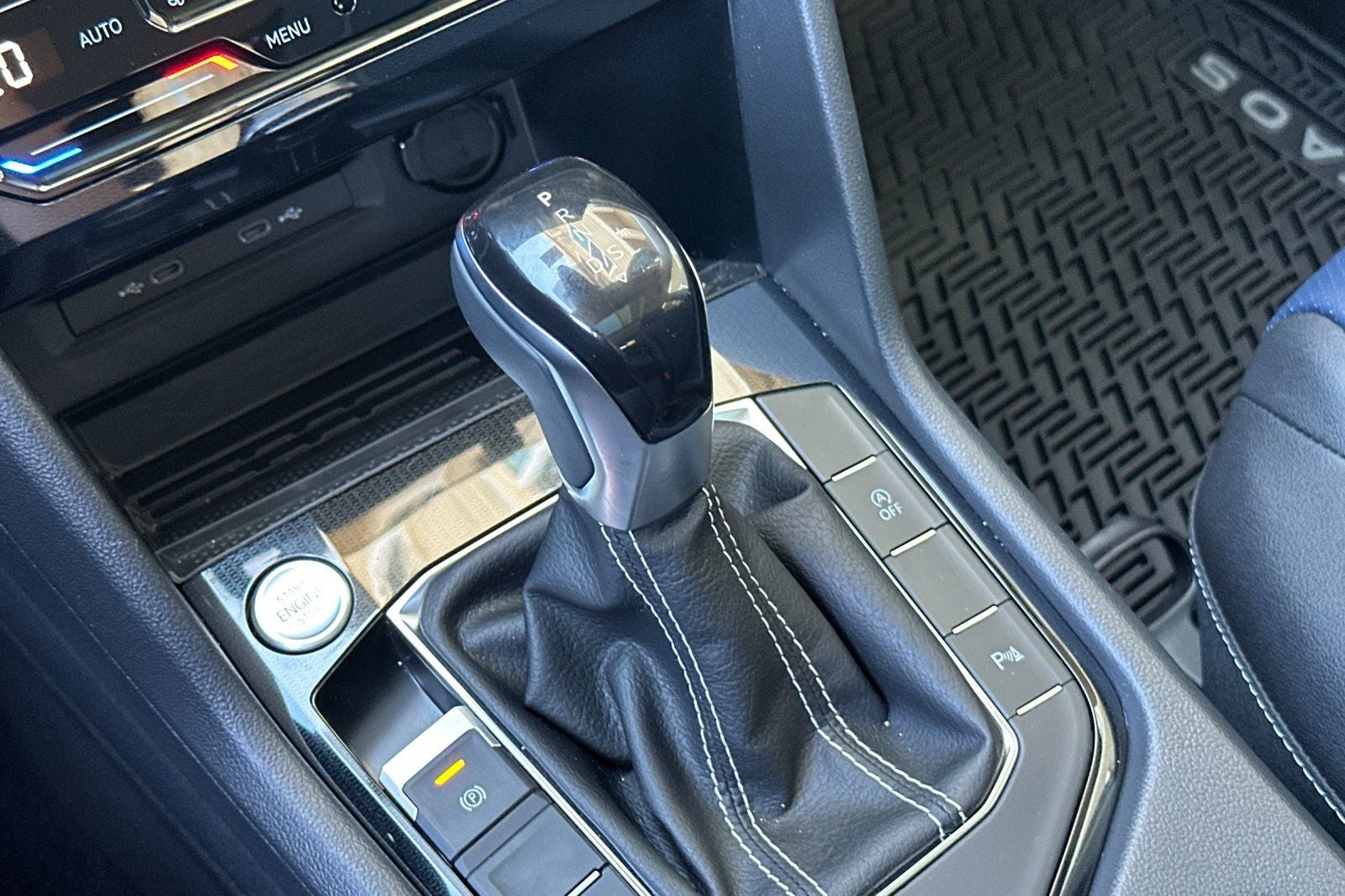 2026 Volkswagen Taos SEL