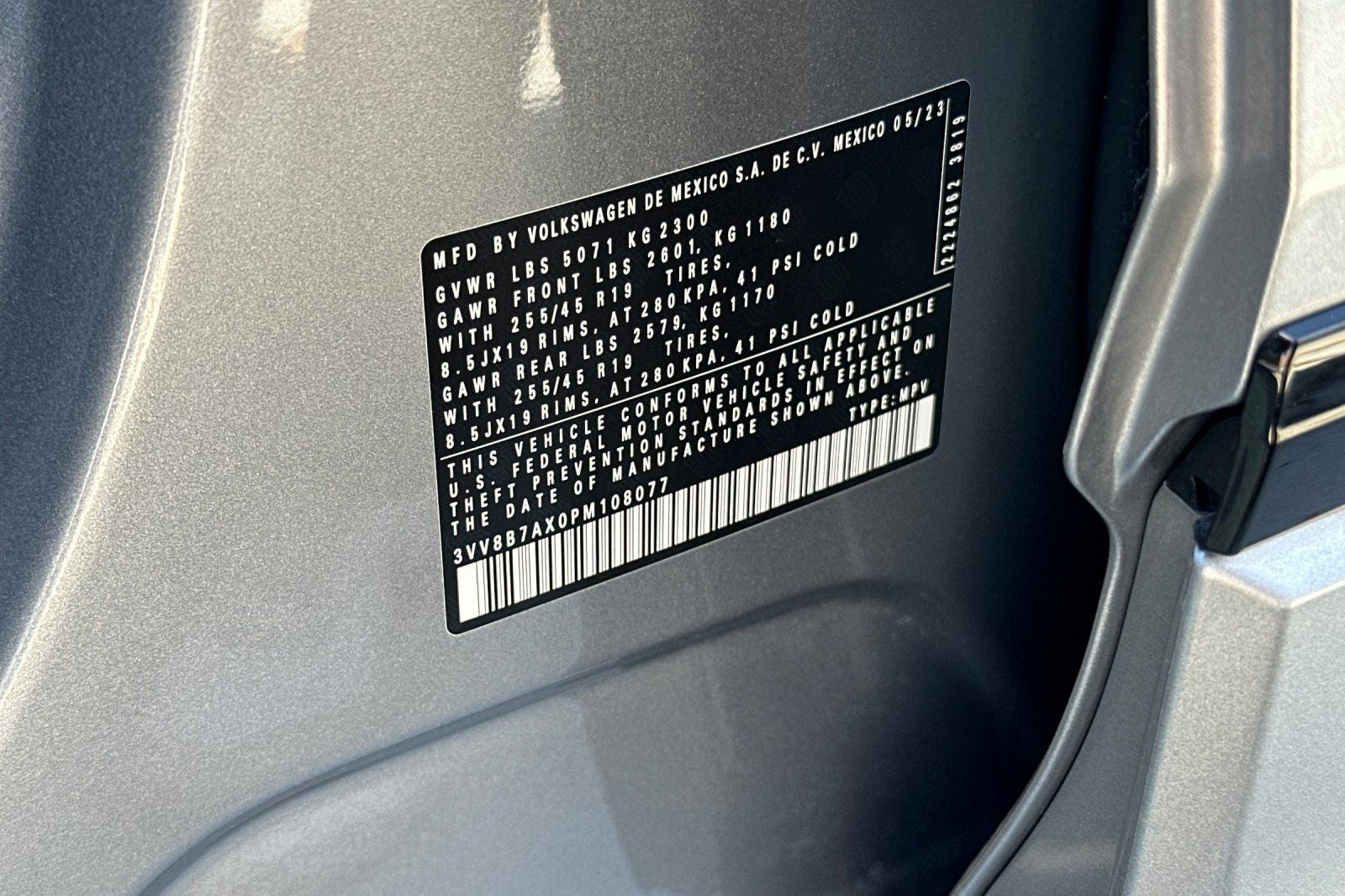 2023 Volkswagen Tiguan 2.0T SE R-Line Black