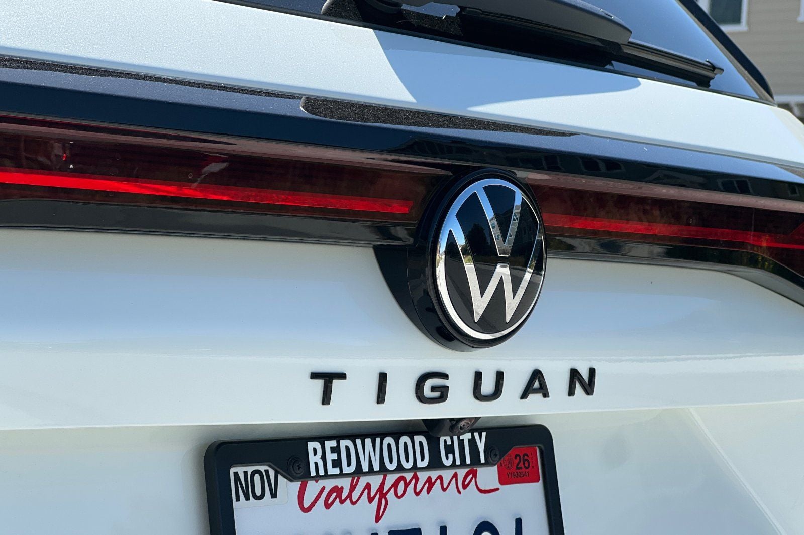 2026 Volkswagen Tiguan SE R-Line Black