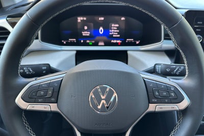 2026 Volkswagen Taos SE