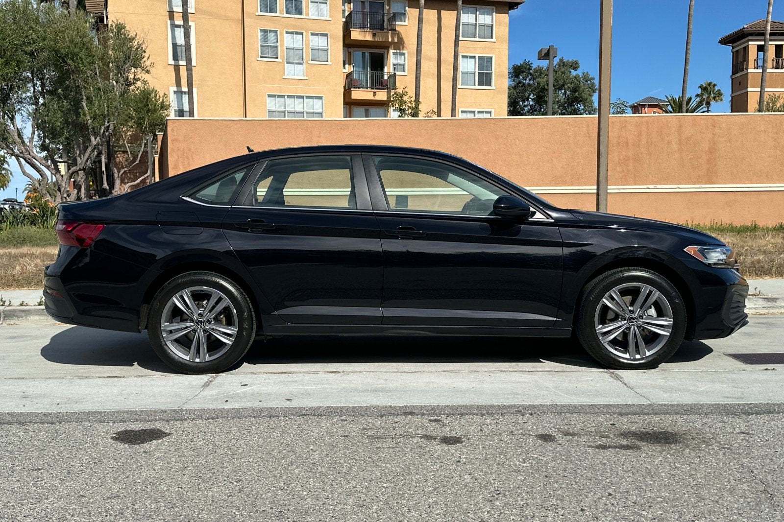 2023 Volkswagen Jetta 1.5T SE
