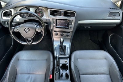 2015 Volkswagen Golf SportWagen TDI S 4-Door