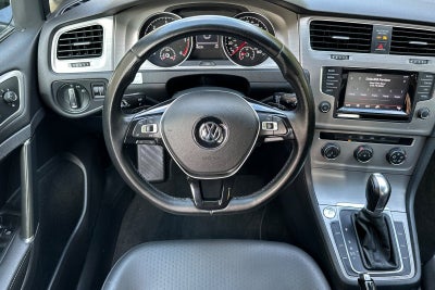 2015 Volkswagen Golf SportWagen TDI S 4-Door