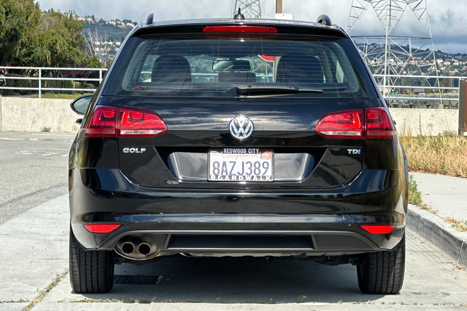2015 Volkswagen Golf SportWagen TDI S 4-Door