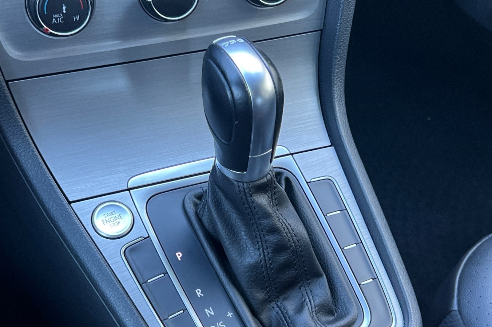 2015 Volkswagen Golf SportWagen TDI S 4-Door