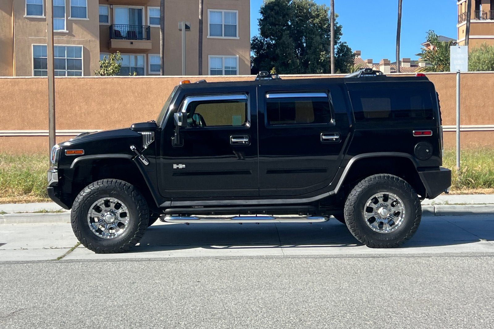 2004 Hummer H2 Base
