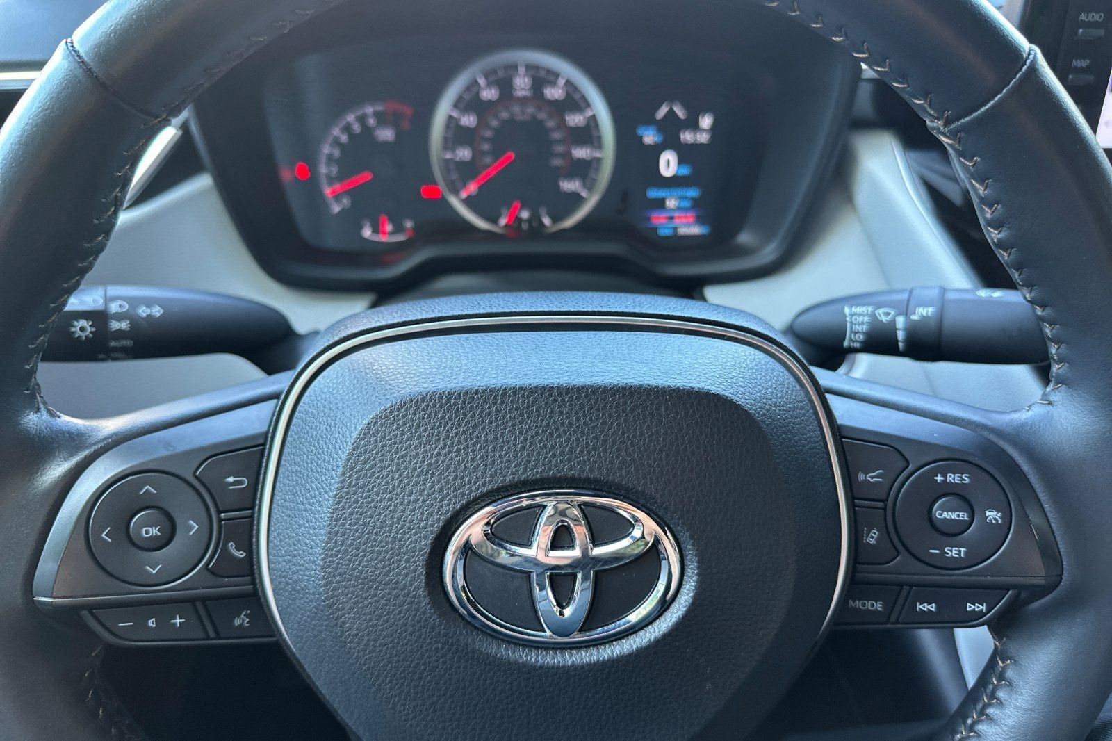 2022 Toyota Corolla SE 6MT