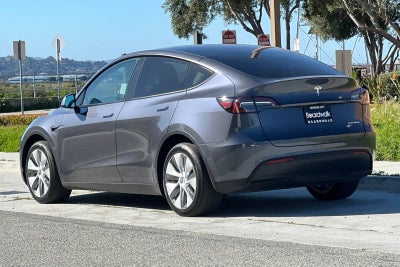 2023 Tesla Model Y Long Range Dual Motor All-Wheel Drive