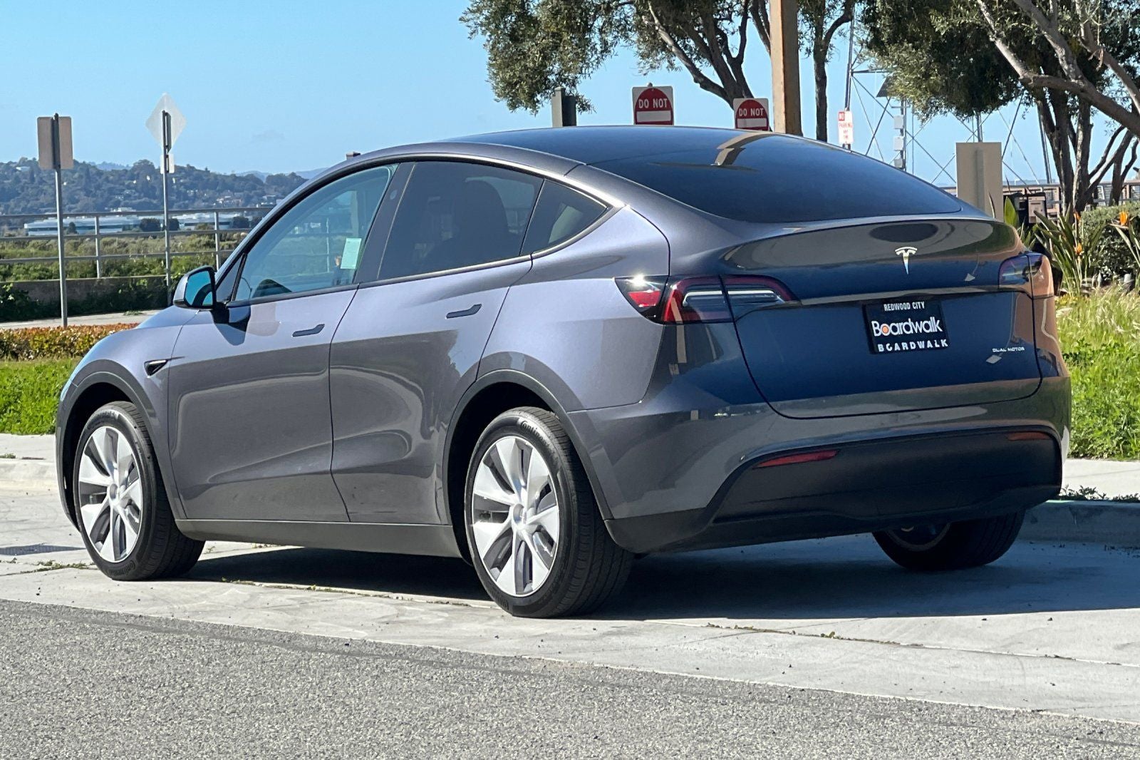 2023 Tesla Model Y Long Range Dual Motor All-Wheel Drive