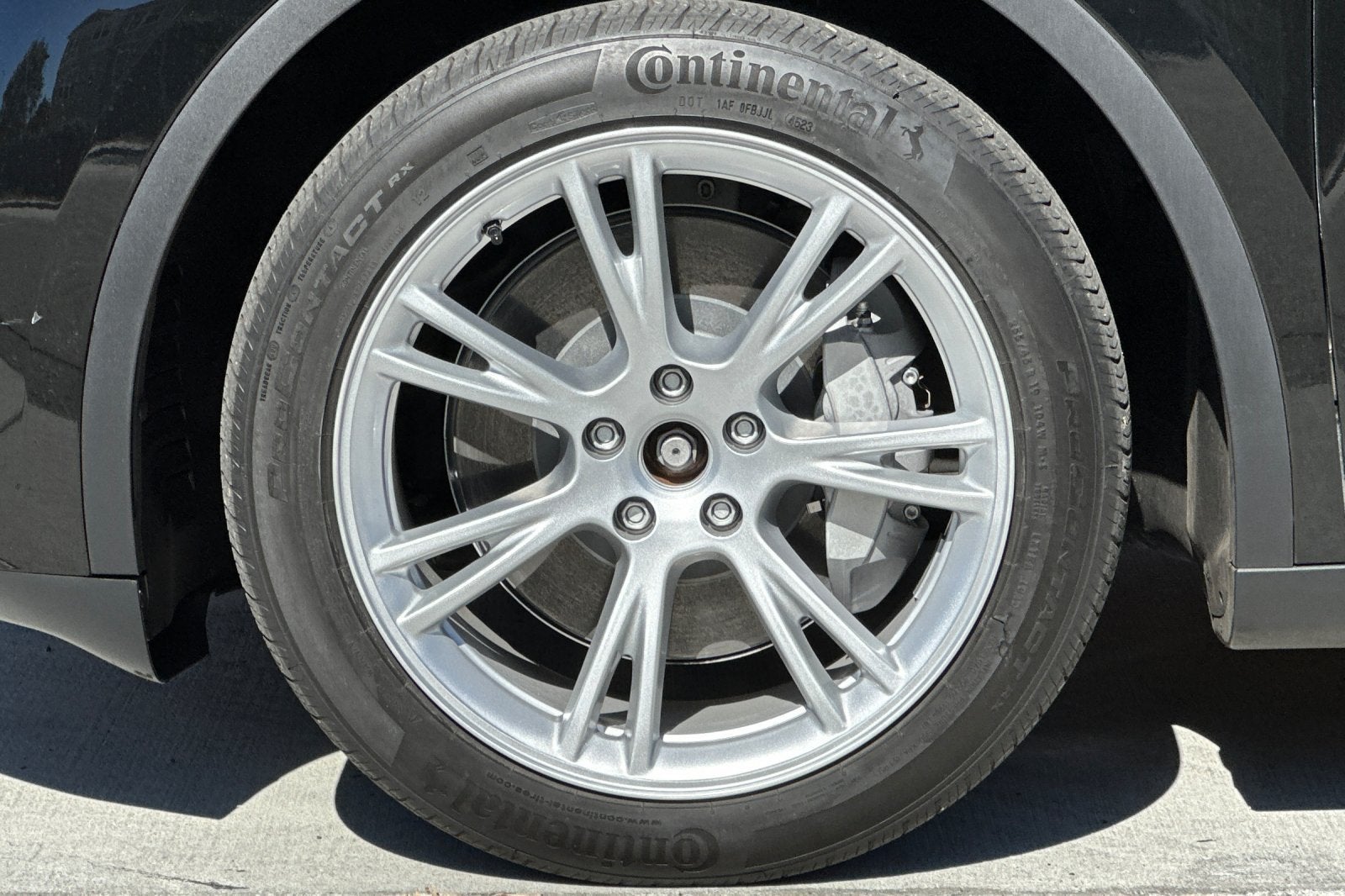 2024 Tesla Model Y Long Range Dual Motor All-Wheel Drive
