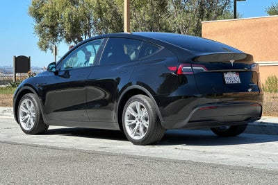 2024 Tesla Model Y Long Range Dual Motor All-Wheel Drive