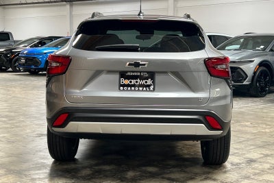2025 Chevrolet Trax FWD LT