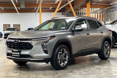2025 Chevrolet Trax FWD LT