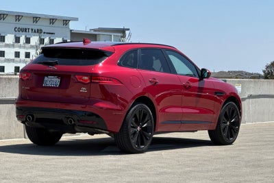 2018 Jaguar F-PACE S