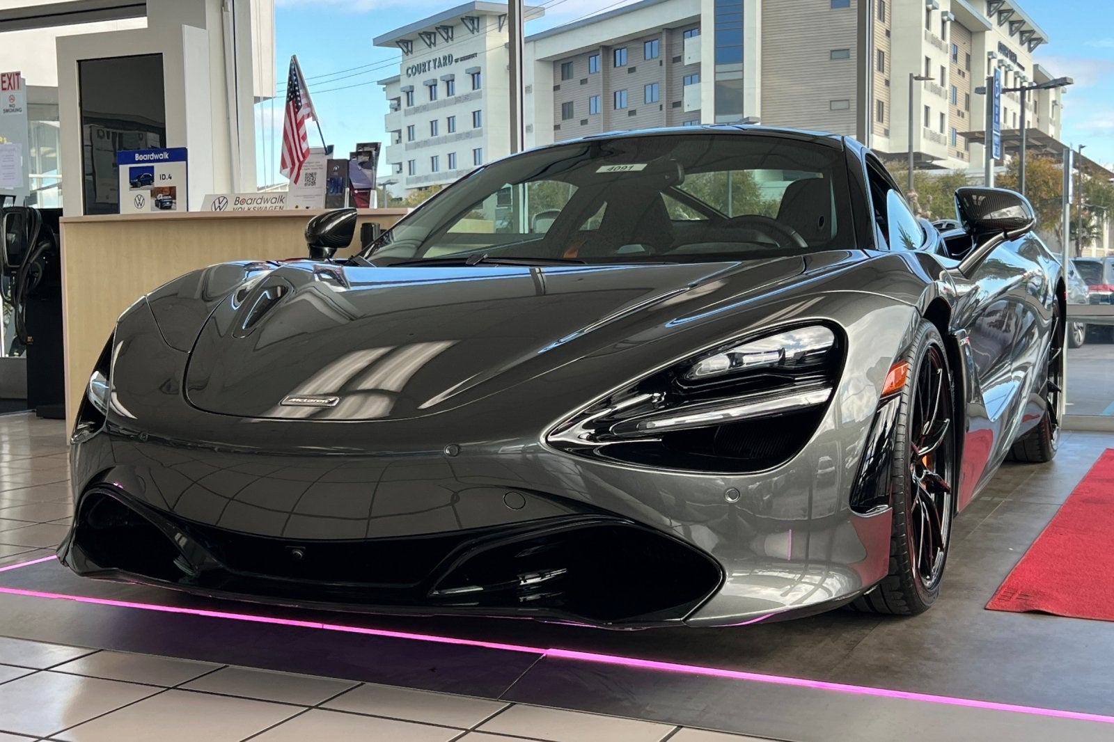2019 McLaren 720S Base