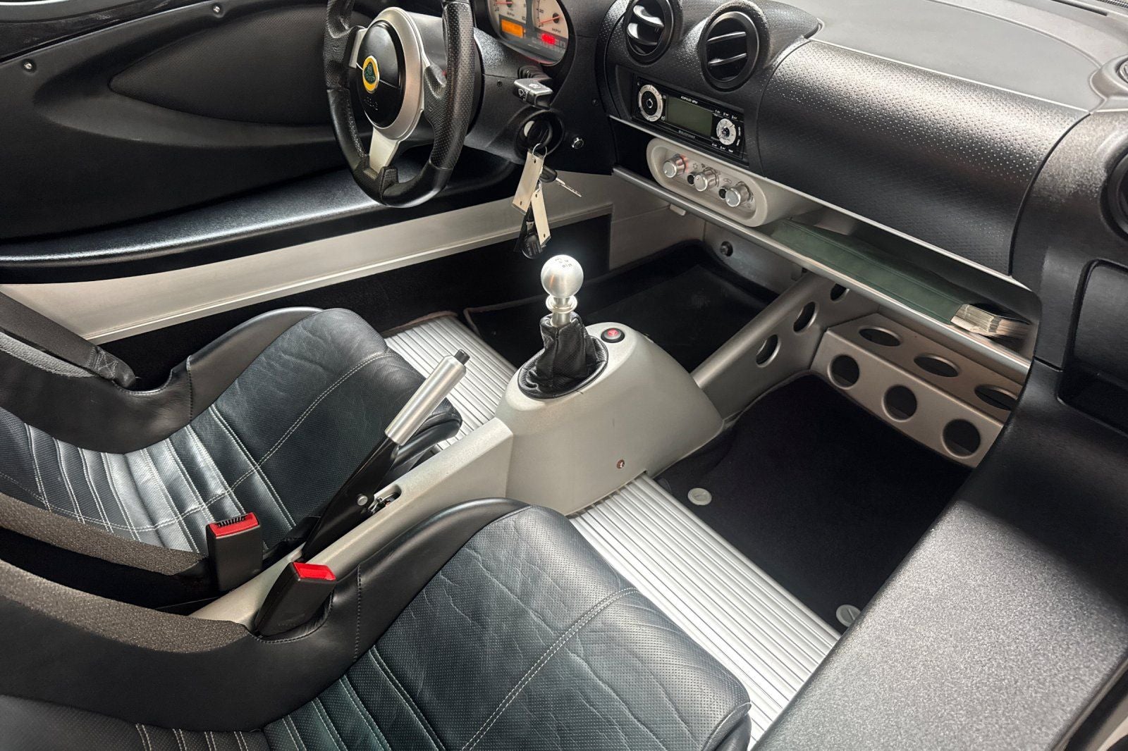 2005 Lotus Elise Base