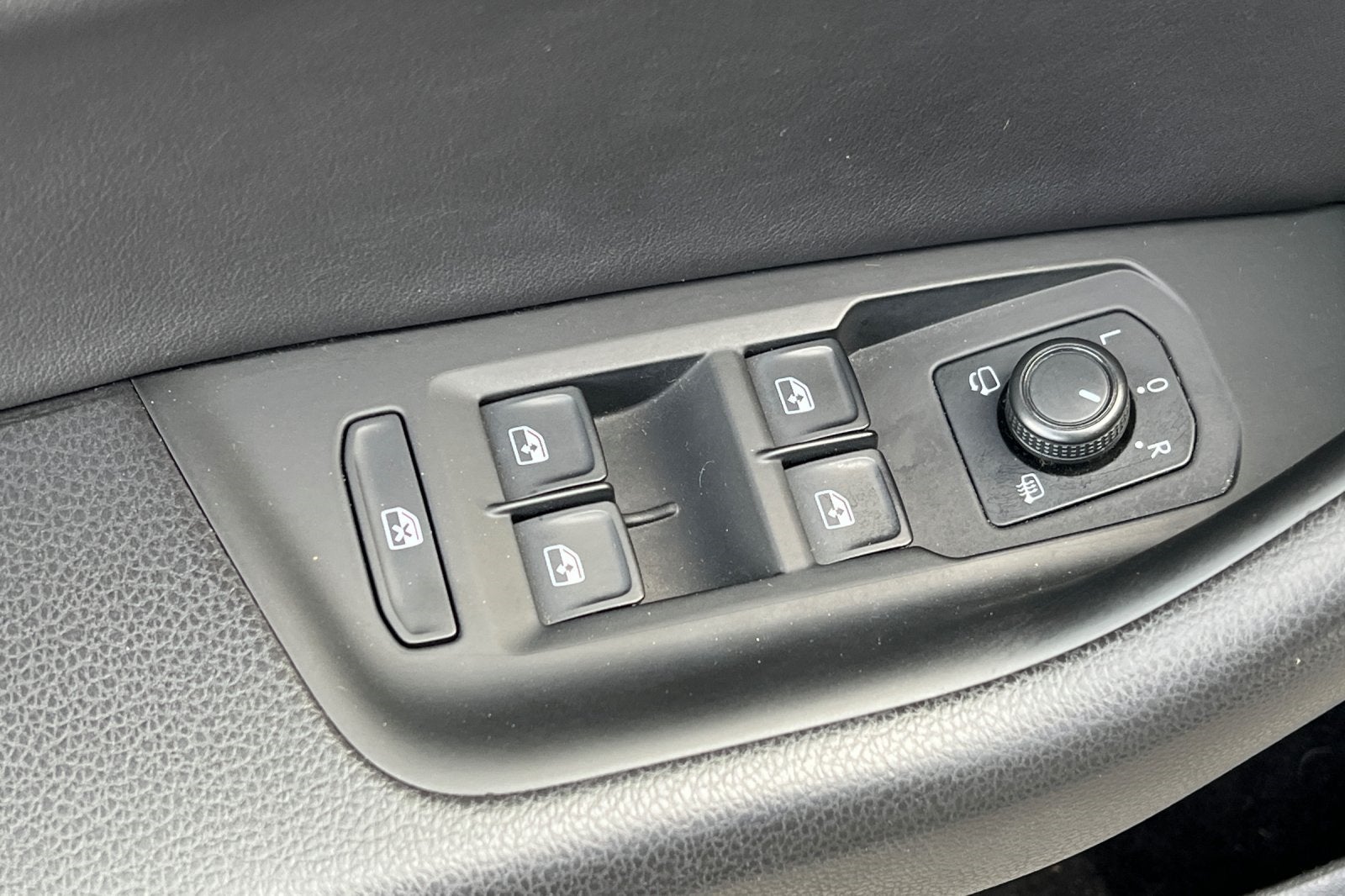 2019 Volkswagen Arteon 2.0T SEL R-Line