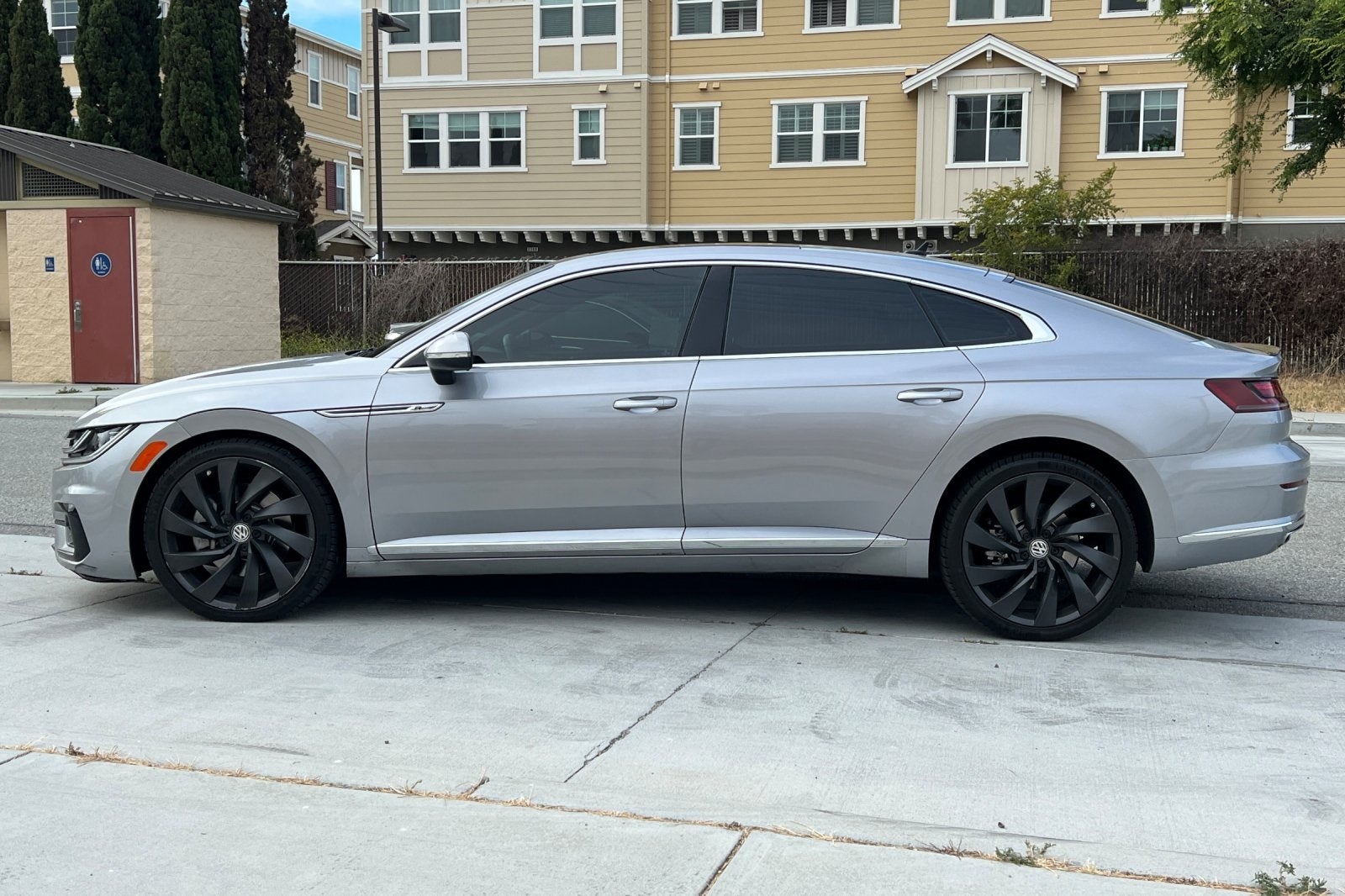 2019 Volkswagen Arteon 2.0T SEL R-Line