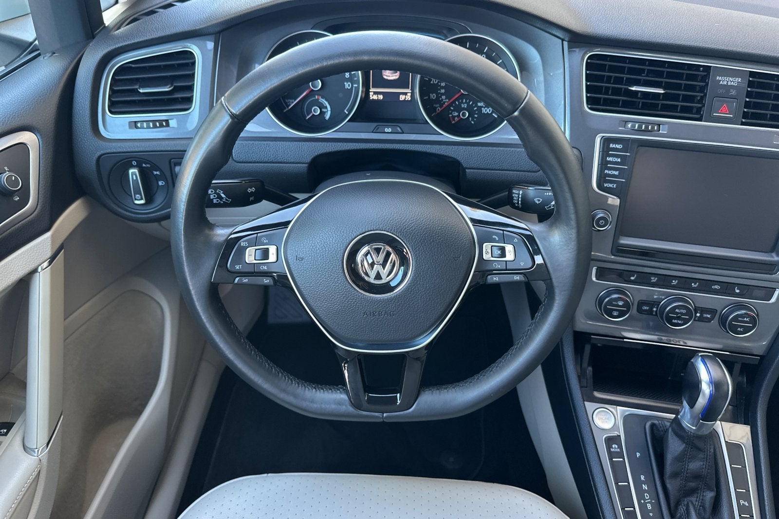 2016 Volkswagen e-Golf SEL Premium